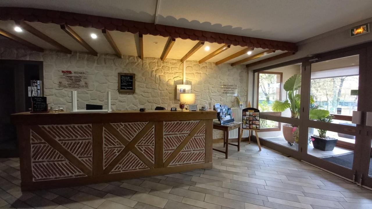 Etesia Hotel Feurs Exterior photo