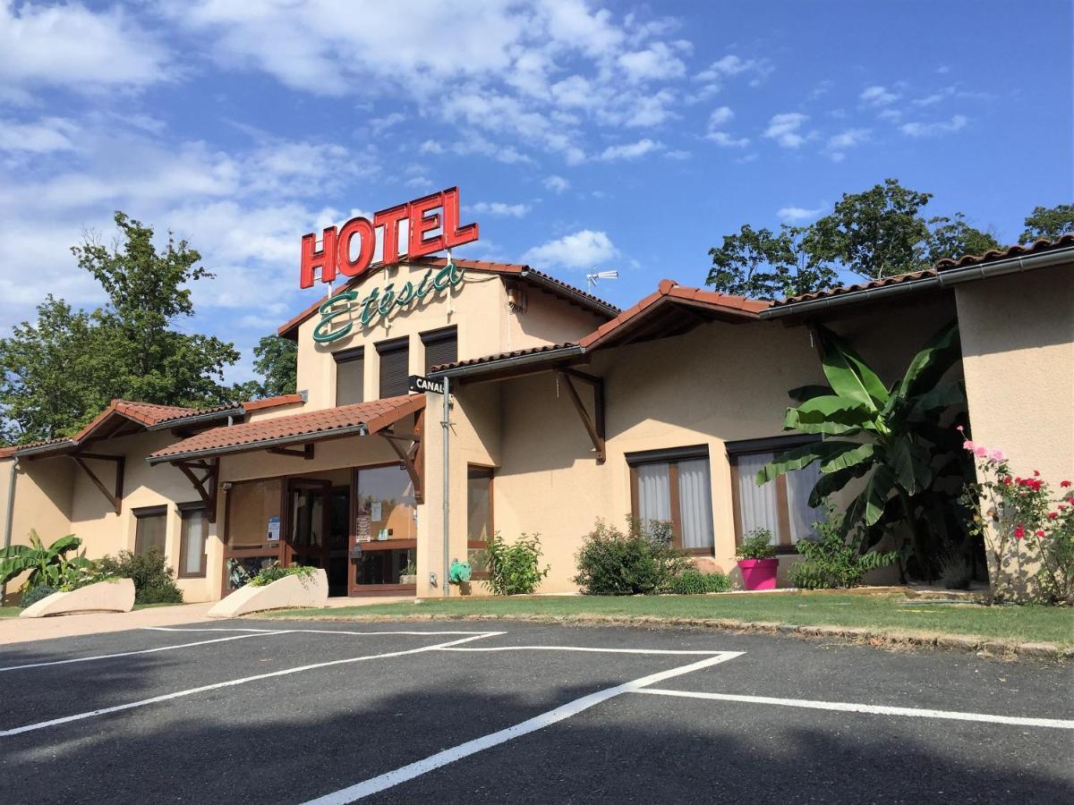 Etesia Hotel Feurs Exterior photo