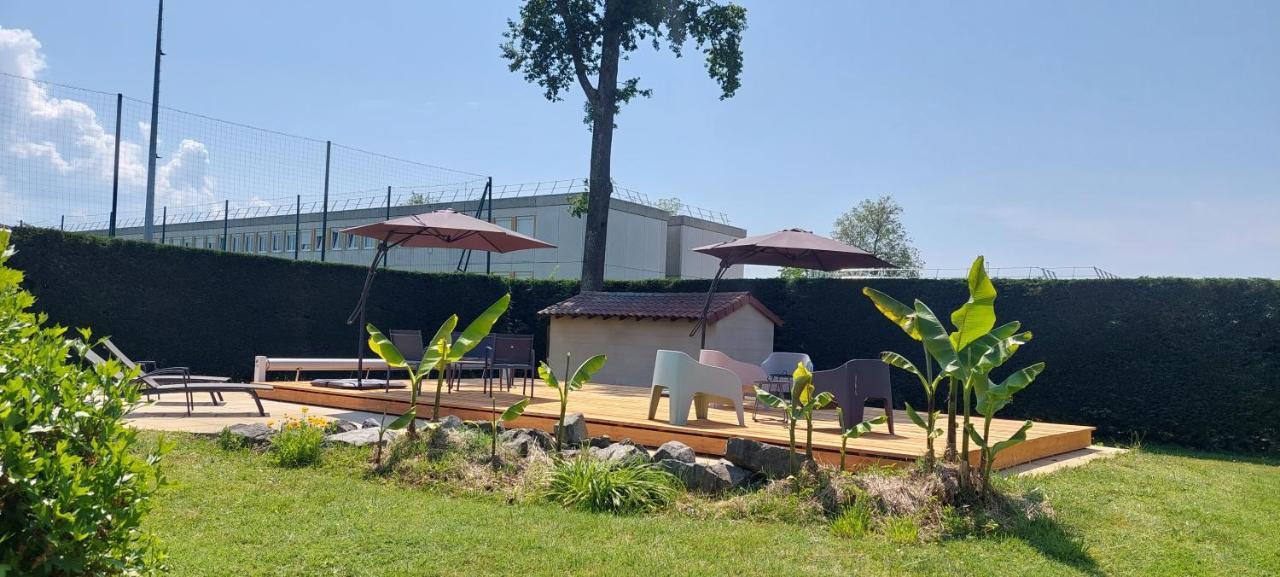 Etesia Hotel Feurs Exterior photo